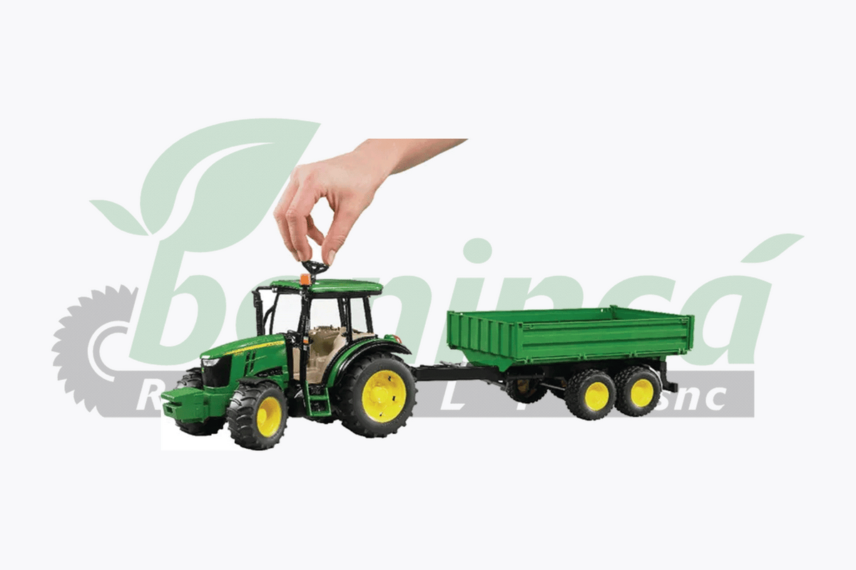 John Deere 5115 M with bruder trailer