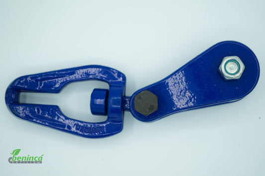 Hook with sliding pulley